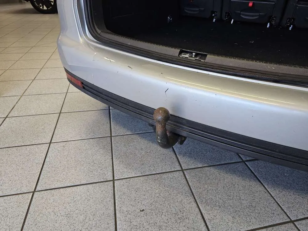 Volkswagen Touran 2009 photo 4