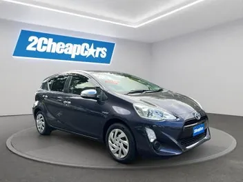 Toyota Aqua 2015 photo 4