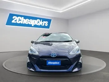 Toyota Aqua 2015 photo 3