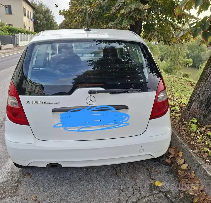 Mercedes-Benz A-Class 2010 photo 4