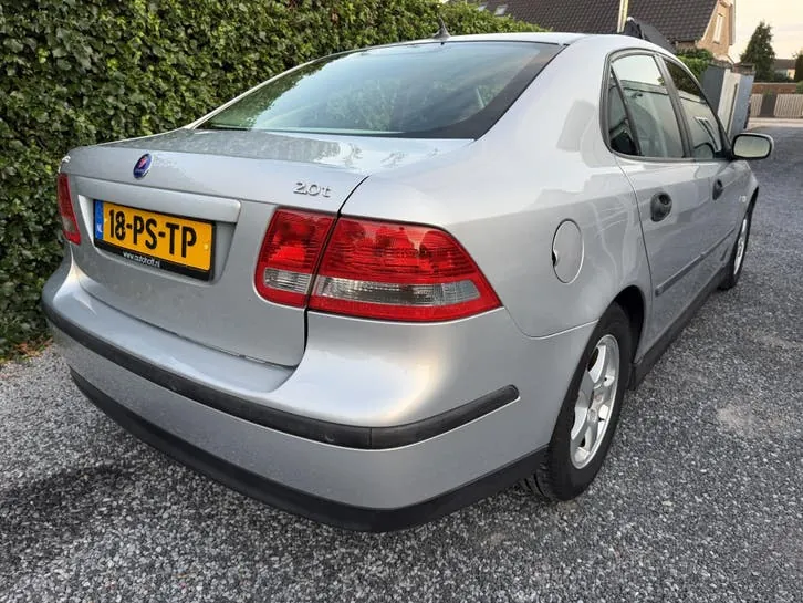 Saab 9-3 2004 photo 3