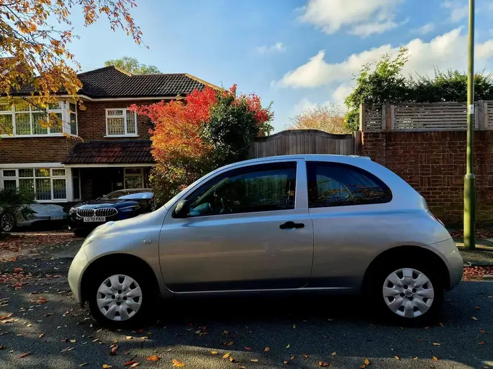 Nissan Micra 2005 photo 2