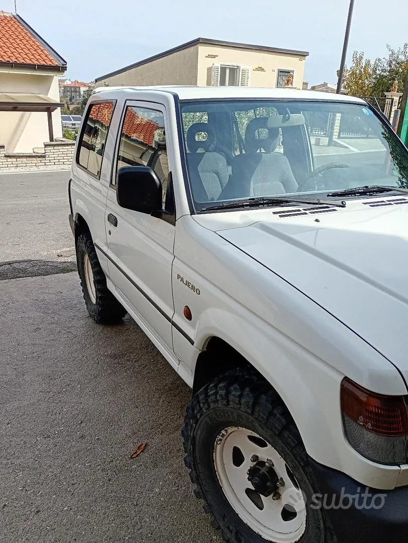 Mitsubishi Pajero 1995 photo 5