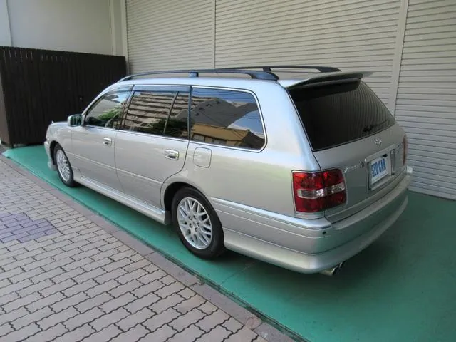 Toyota Crown Estate 2003 photo 3
