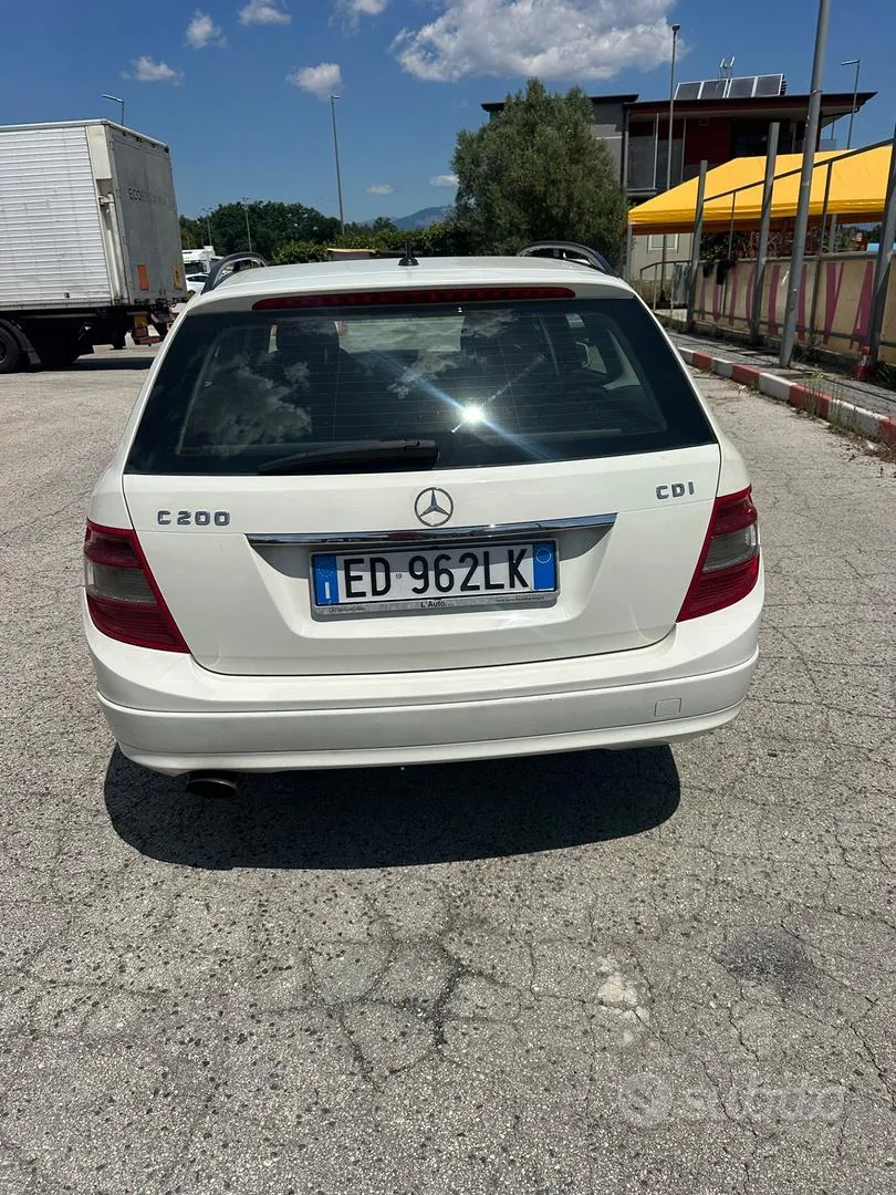 Mercedes-Benz C 2010 photo 3