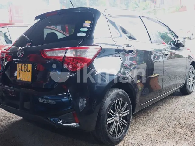 Toyota Vitz 2017 photo 4