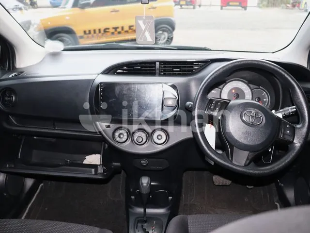 Toyota Vitz 2017 photo 3