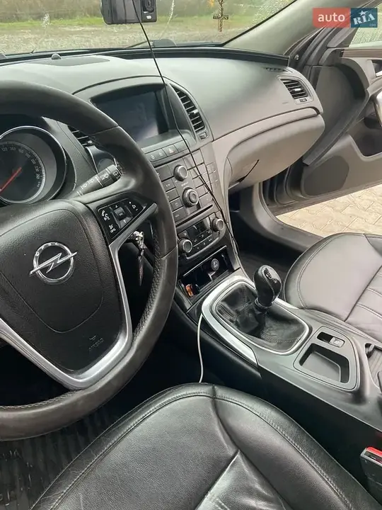Opel Insignia 2011 photo 4
