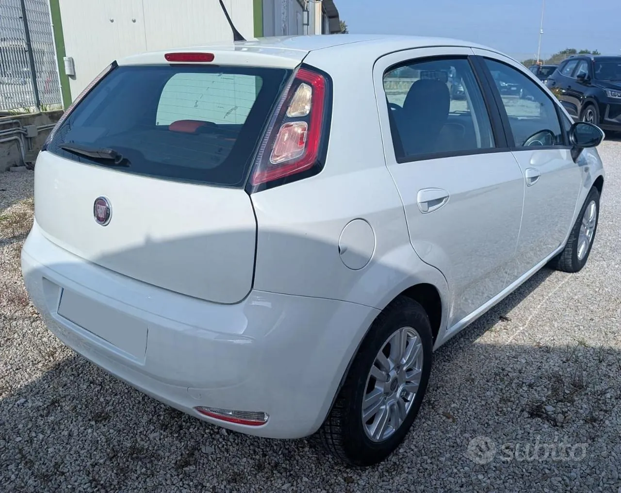 Fiat Punto 2012 photo 4