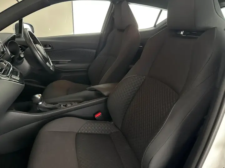Toyota C-Hr 2023 photo 4