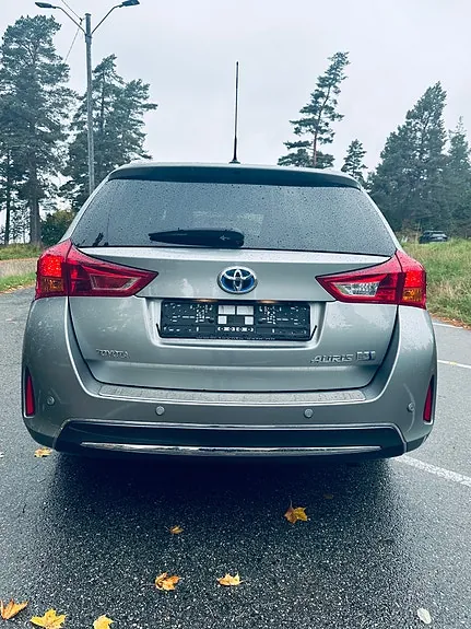 Toyota Auris 2014 photo 5