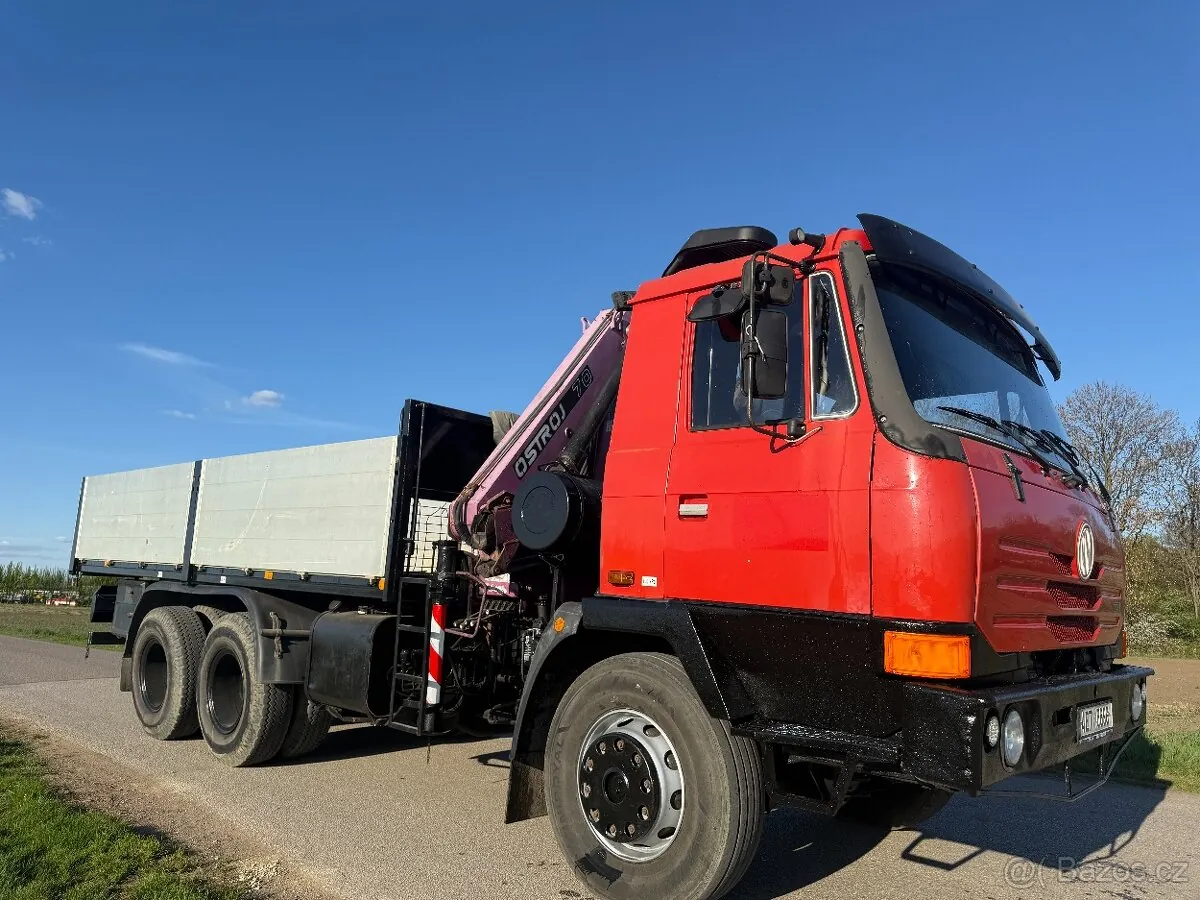 Tatra 815