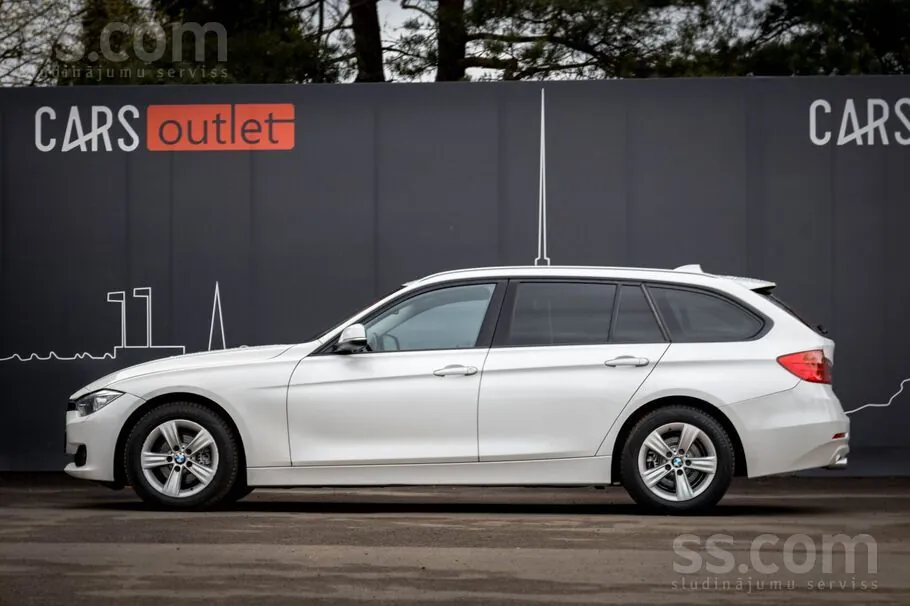 BMW 318 2012 photo 5