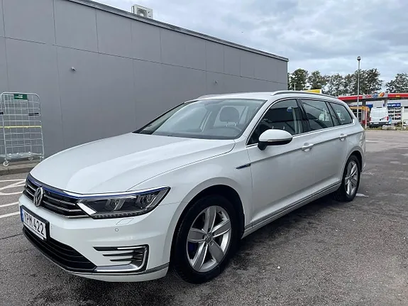 Volkswagen Passat 2018 photo 5