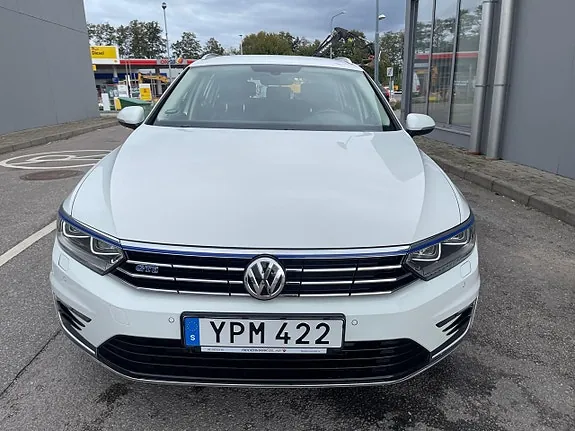 Volkswagen Passat 2018 photo 3