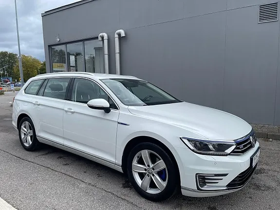 Volkswagen Passat 2018 photo 4