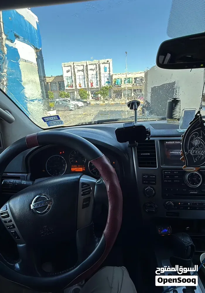 Nissan Armada 2014 photo 2