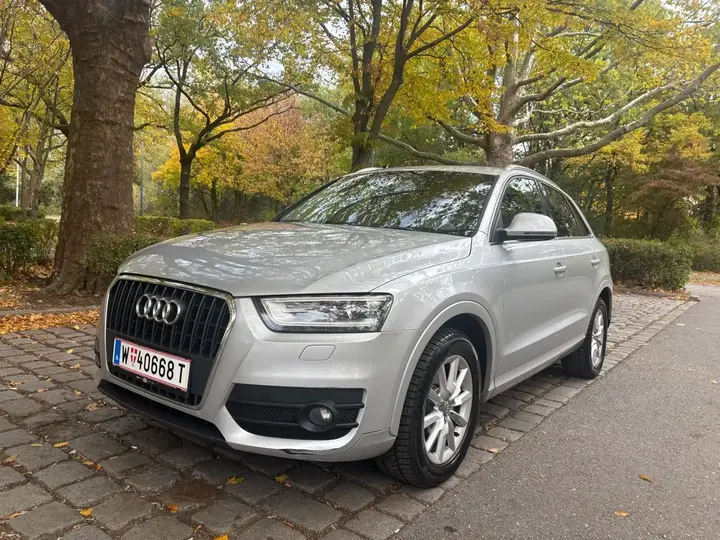 Audi Q3 2012 photo 3