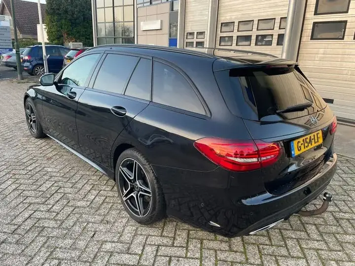 Mercedes-Benz C-Class 2019 photo 3