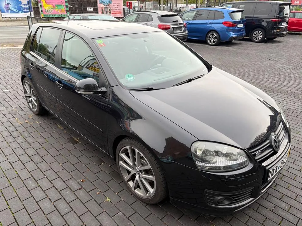 Volkswagen Golf V