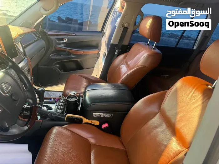 Lexus Lx 570 2011 photo 4