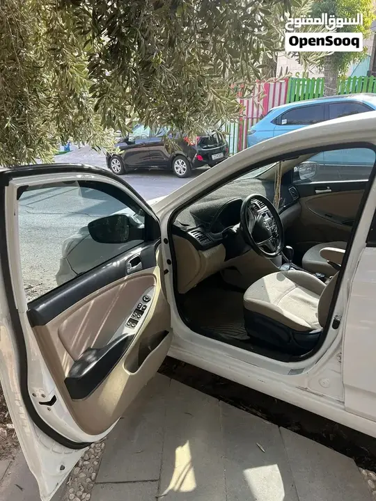 Hyundai Accent 2017 photo 4