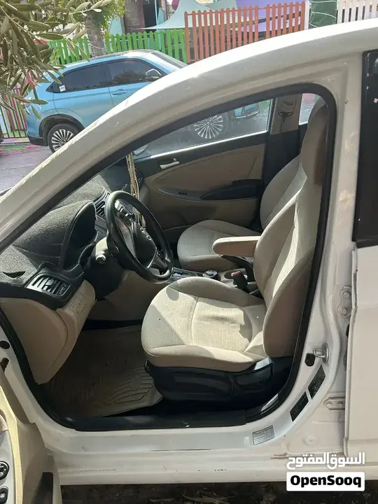 Hyundai Accent 2017 photo 3