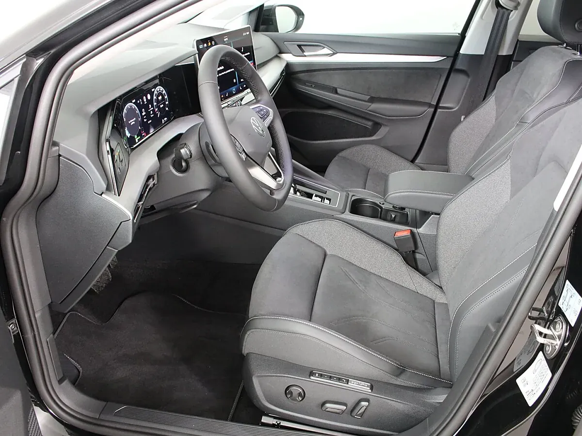 Volkswagen Golf 2026 photo 3