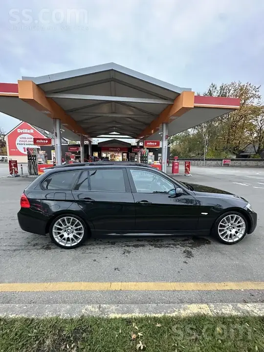 BMW E91 2007 photo 3
