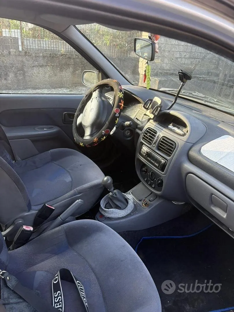 Renault Clio 1999 photo 4
