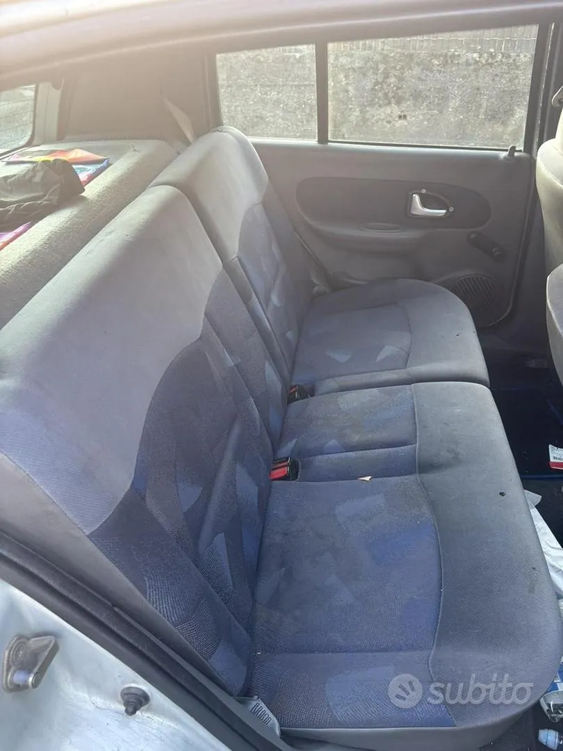Renault Clio 1999 photo 3