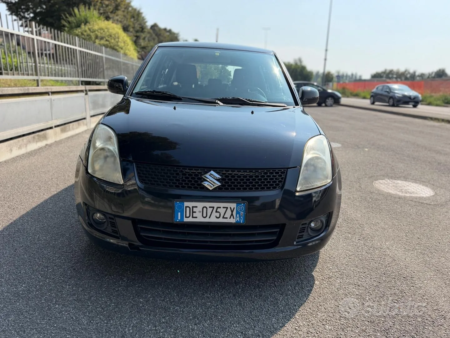 Suzuki Swift 2007 photo 2