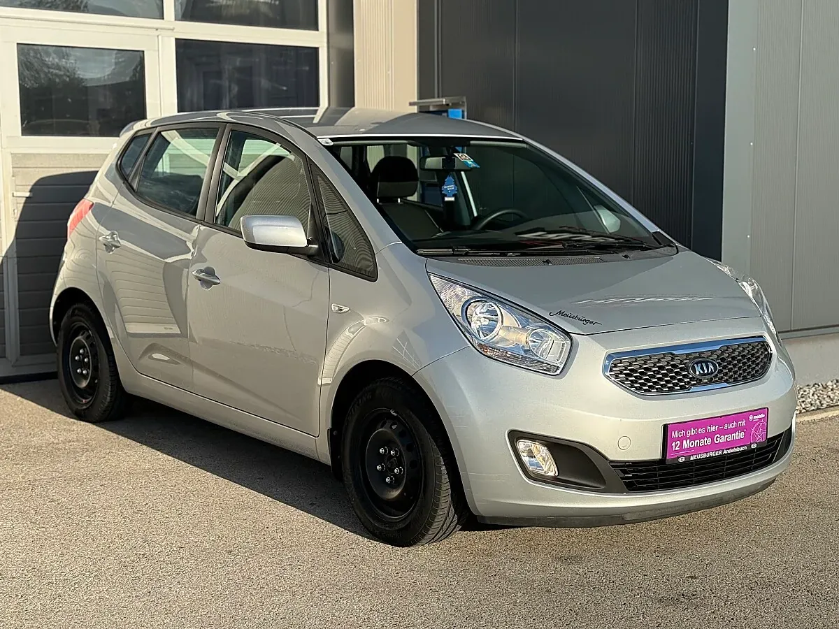 Kia Venga 2011 photo 2