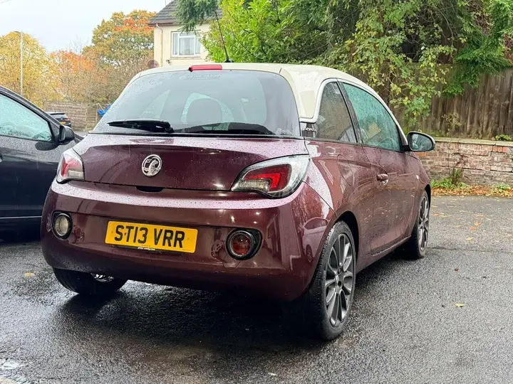 Vauxhall Adam 2013 photo 5