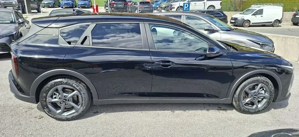 Kia K4