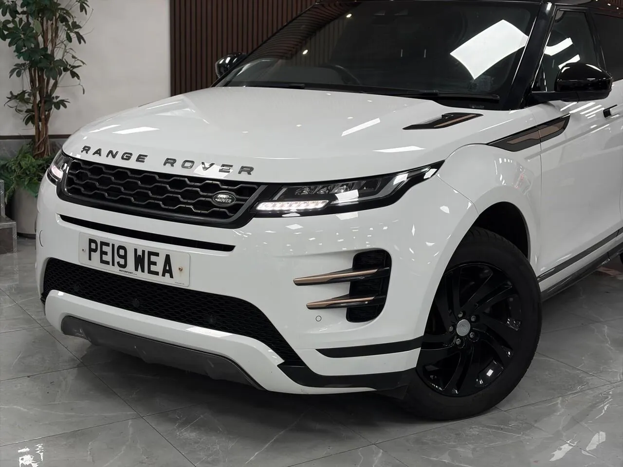 Land Rover Range Rover Evoque 2019 photo 5