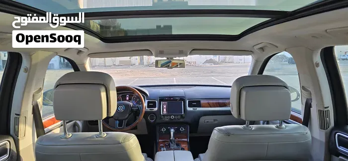 Volkswagen Touareg 2012 photo 2