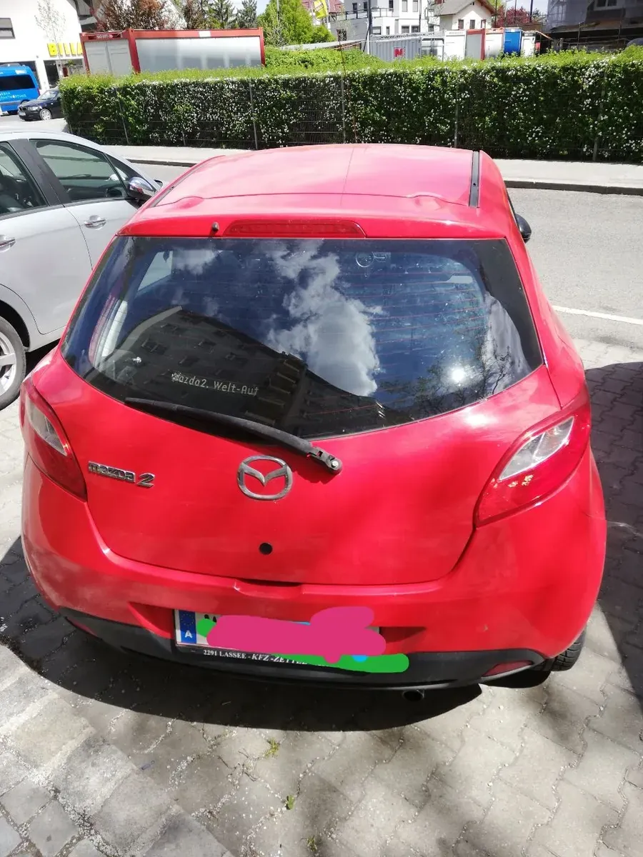 Mazda Mazda2 2008 photo 2