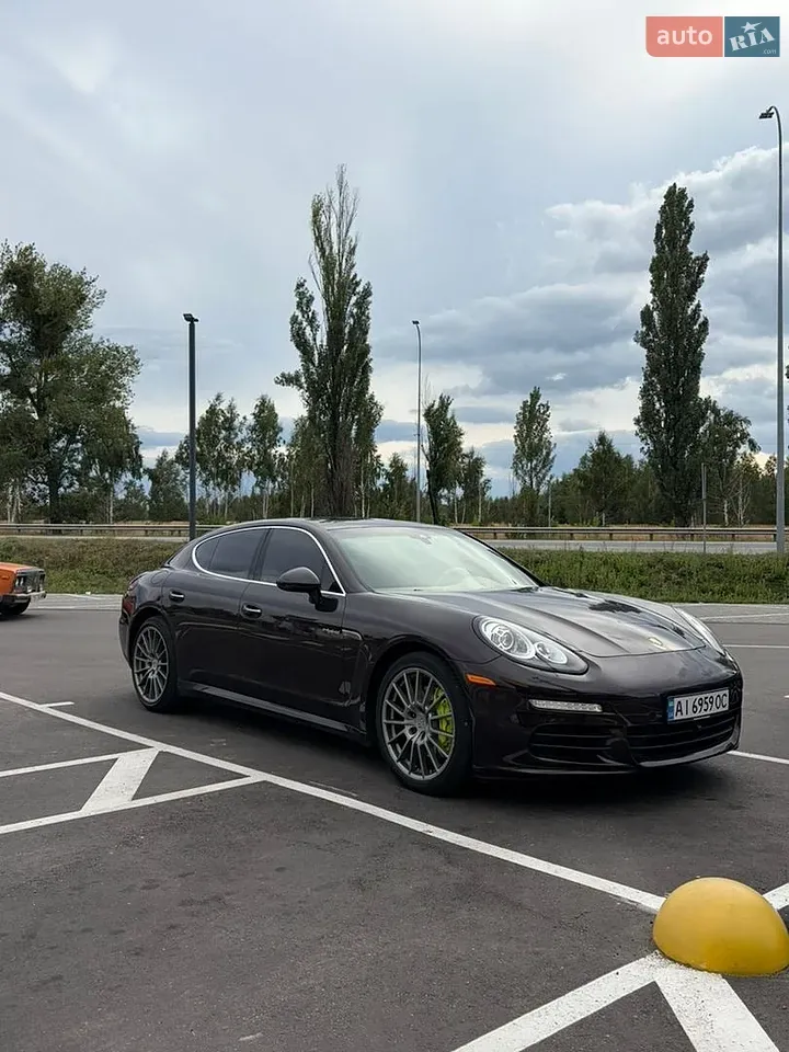 Porsche Panamera 2014 photo 4