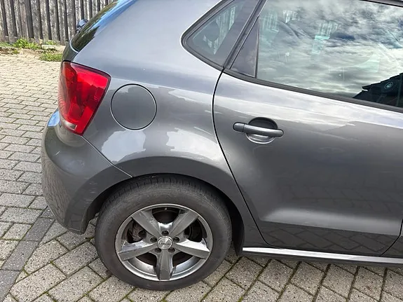 Volkswagen Polo 2009 photo 4