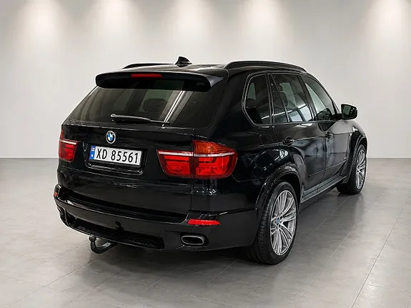 BMW X5 2011 photo 2