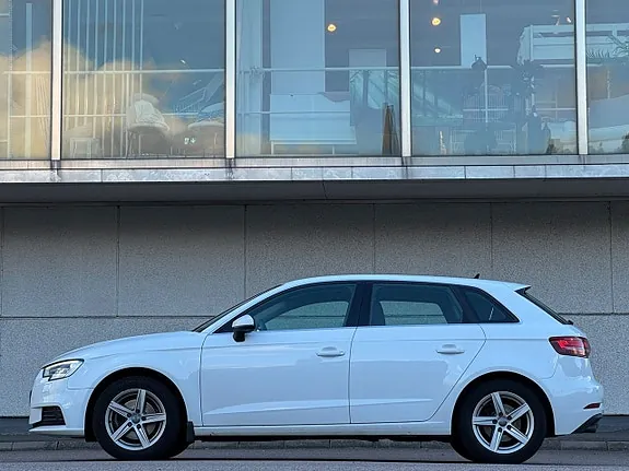 Audi A3 2019 photo 2