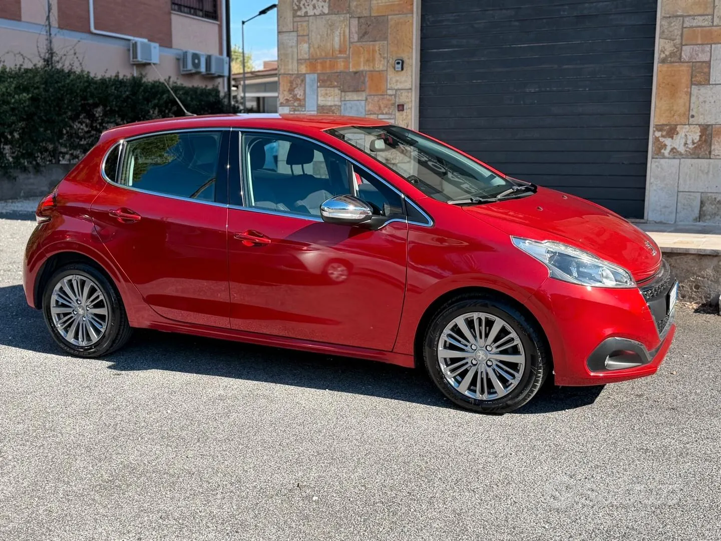 Peugeot 208 2018 photo 5
