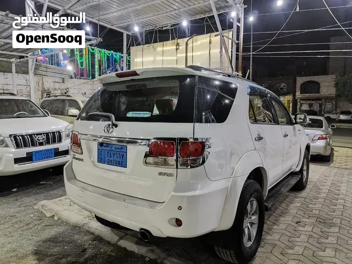 Toyota Fortuner 2008 photo 2