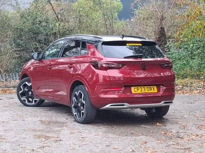 Vauxhall Grandland 2023 photo 2