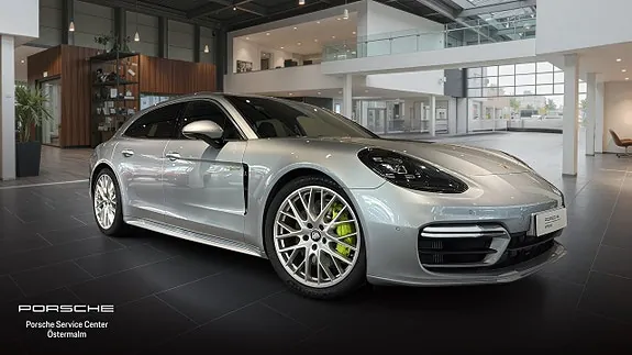 Porsche Panamera 4