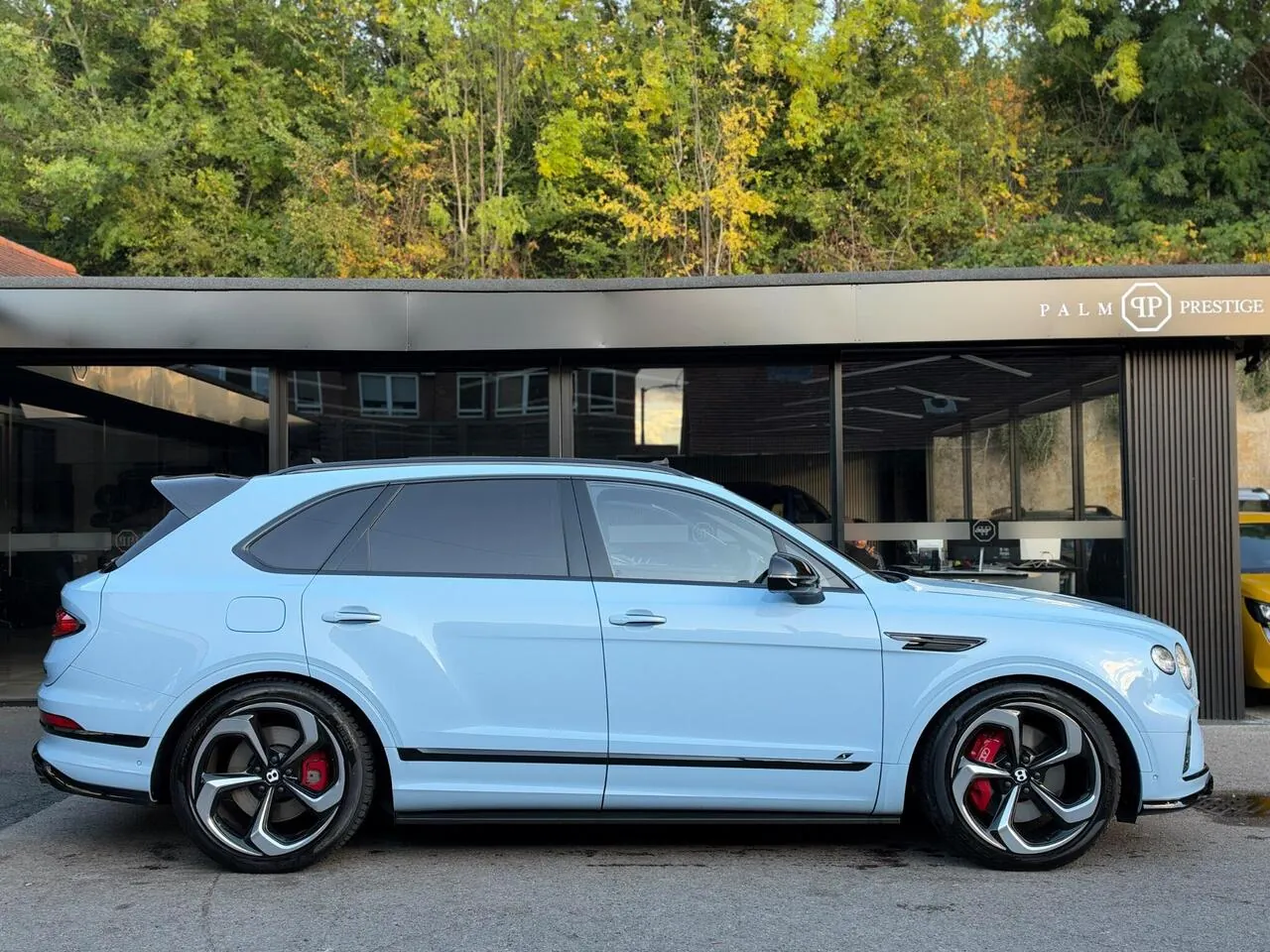 Bentley Bentayga 2023 photo 4