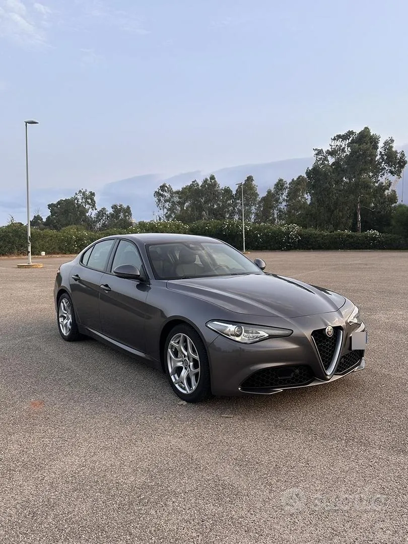 Alfa Romeo Giulia 2019 photo 5