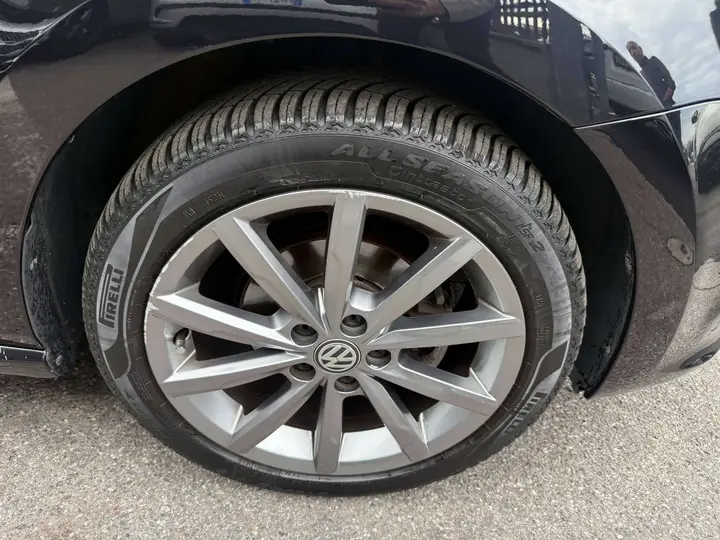 Volkswagen Polo 2014 photo 3