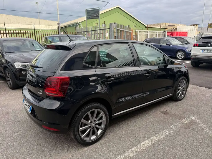 Volkswagen Polo 2014 photo 4